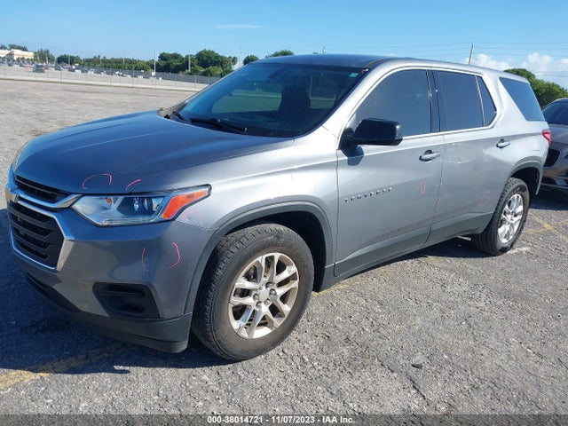 Chevrolet Traverse Ls 2019 1GNERFKW6KJ239380 Image 2