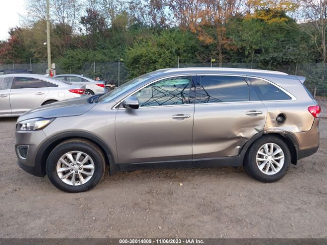 5XYPG4A37HG307732 KIA Sorento 2.4l Lx