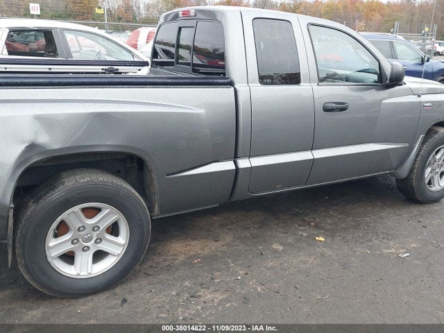 2011 RAM DAKOTA BIGHORN/LONESTAR VIN: 1D7RW3BP8BS620075