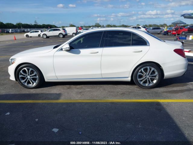 55SWF4JB2GU146250 Mercedes-Benz C-class C 300