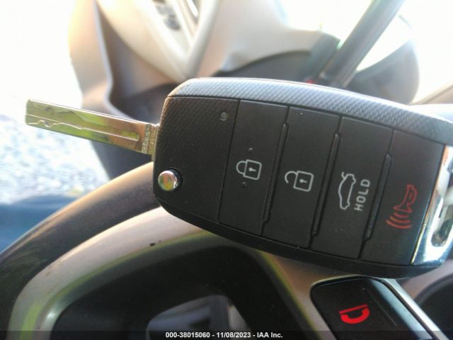 KNADN4A32G6586840 KIA RIO EX