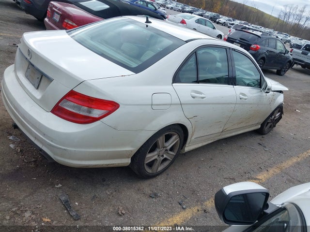 2010 MERCEDES-BENZ C 300 LUXURY/SPORT VIN: WDDGF5EB6AF372273