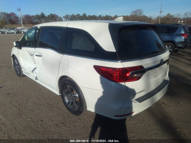 Honda Odyssey Touring 2018 5FNRL6H81JB038660 Image 3
