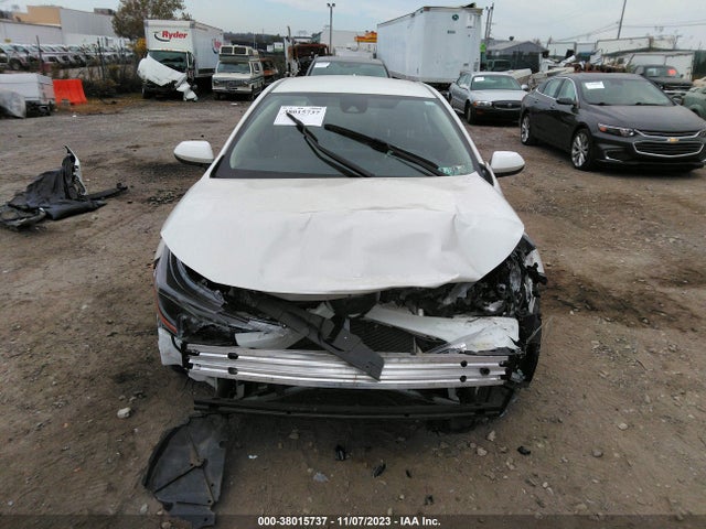 2021 TOYOTA COROLLA LE VIN: JTDEPMAE5MJ137406