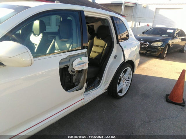 2006 PORSCHE CAYENNE WP1AB29PX6LA60674 Photo 5