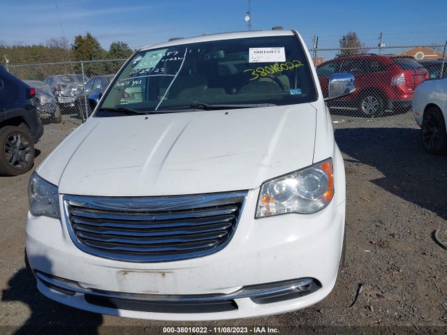 2C4RC1GG7GR303977 Chrysler Town & Country Limited Platinum