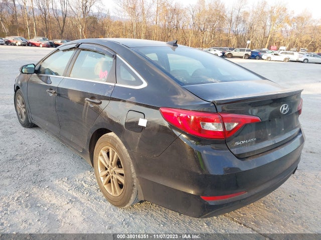 2015 HYUNDAI SONATA SE VIN: 5NPE24AF5FH227576