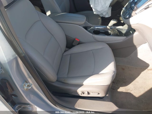 Chevrolet MALIBU LT 2018 1G1ZD5ST6JF155448 Image 5