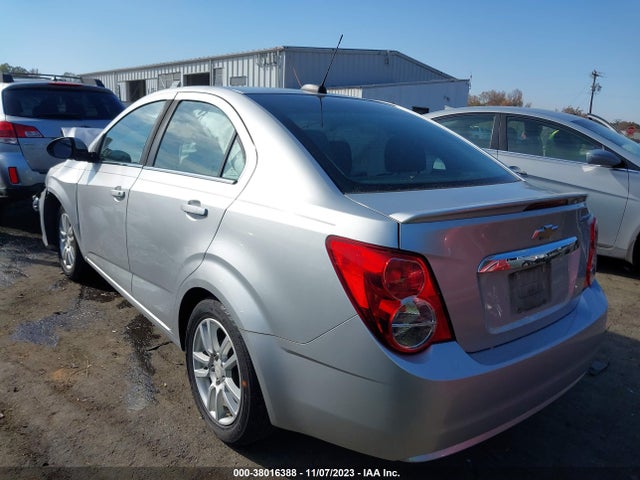 Chevrolet Sonic Lt Auto 2016 1G1JC5SH1G4127184 Image 3