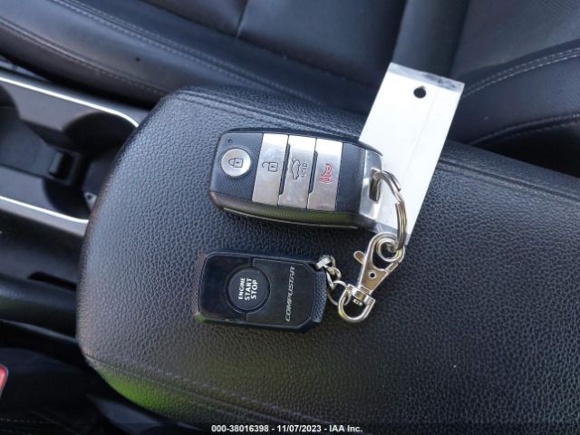 KNAFZ4A85G5490876 KIA FORTE EX