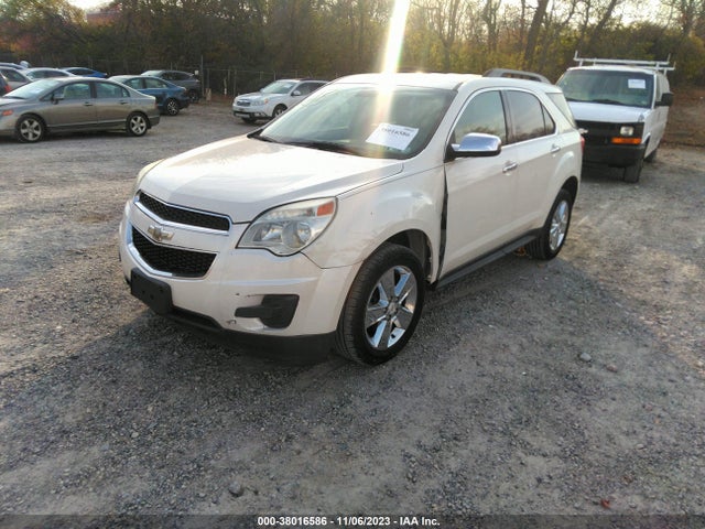 Chevrolet EQUINOX LT 2015 1GNALBEK1FZ140376 Image 2