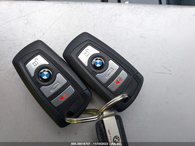 BMW 535i 2016 WBA5B1C5XGG134008 Image 11