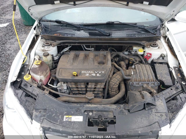 Chrysler 200 LX 2014 1C3CCBAB4EN207795 Image 10