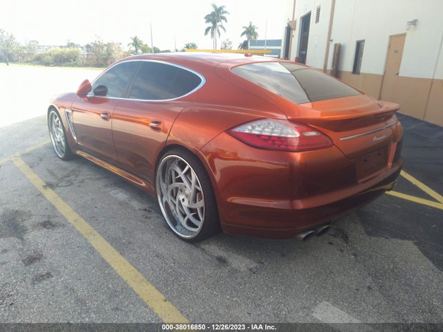 2011 PORSCHE PANAMERA WP0AB2A75BL060895 Photo 2