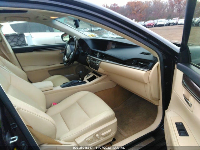 2013 LEXUS ES 350 4DR SDN VIN: JTHBK1GG4D2013239