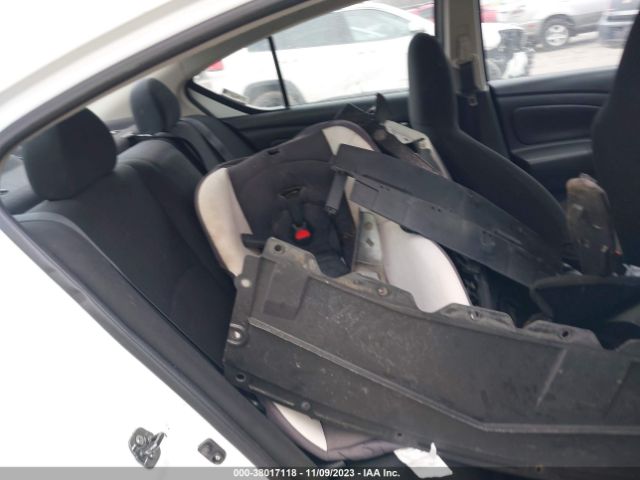3N1CN7AP5FL815764 Nissan Versa 1.6 S