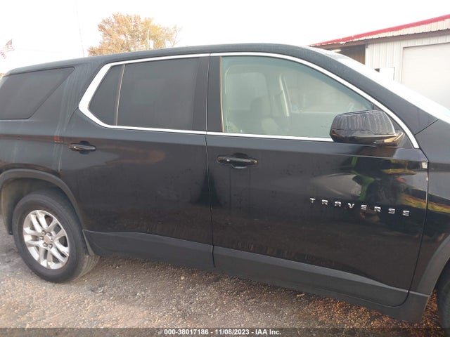 Chevrolet Traverse Ls 2018 1GNERFKW2JJ180679 Image 14