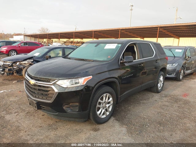 Chevrolet Traverse Ls 2018 1GNERFKW2JJ180679 Image 2