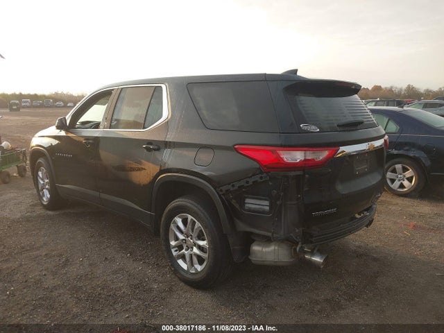 Chevrolet Traverse Ls 2018 1GNERFKW2JJ180679 Image 3