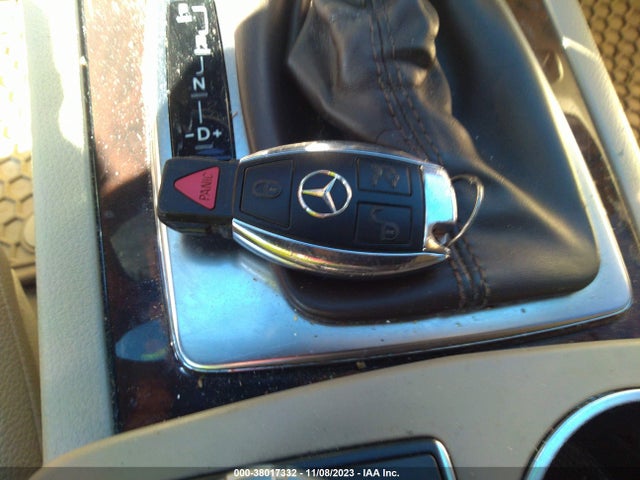 2013 MERCEDES-BENZ C 300 SPORT 4MATIC/LUXURY 4MATIC VIN: WDDGF8AB2DR287571