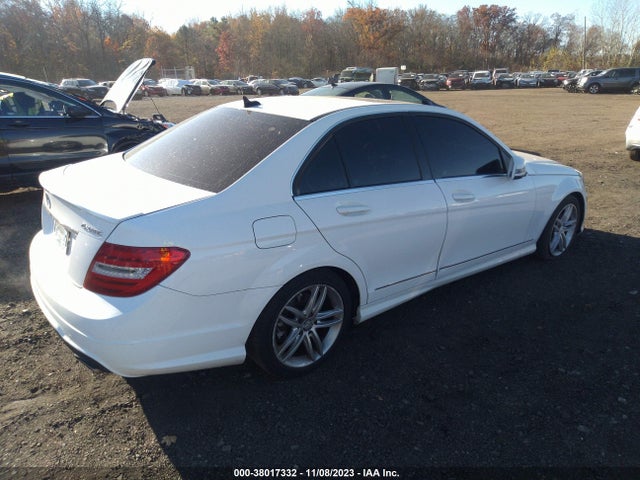 2013 MERCEDES-BENZ C 300 SPORT 4MATIC/LUXURY 4MATIC VIN: WDDGF8AB2DR287571