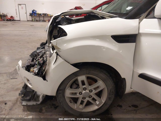 2011 KIA SOUL VIN: KNDJT2A21B7329985