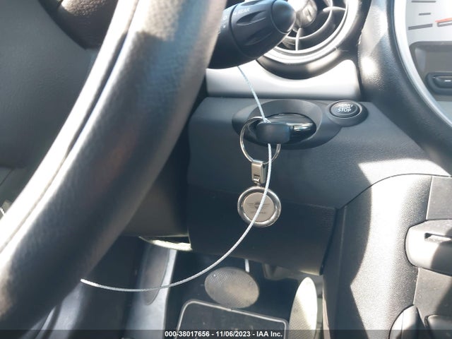 2012 MINI COOPER WMWSU3C56CT258755 Photo 10