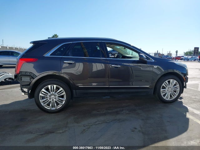 1GYKNCRS1HZ237064 Cadillac Xt5 Premium Luxury Fwd