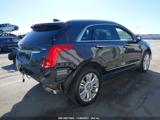 1GYKNCRS1HZ237064 Cadillac Xt5 Premium Luxury Fwd