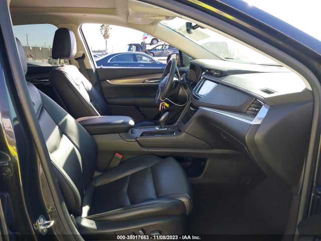 1GYKNCRS1HZ237064 Cadillac Xt5 Premium Luxury Fwd