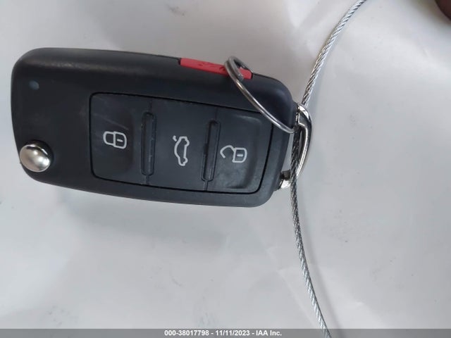 2014 VOLKSWAGEN JETTA 1.8T SE VIN: 3VWD17AJ6EM435086