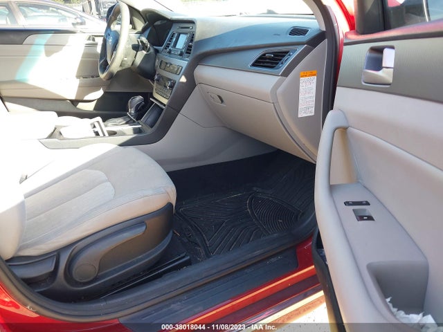Hyundai Sonata Hybrid Se 2016 KMHE24L11GA014078 Image 5