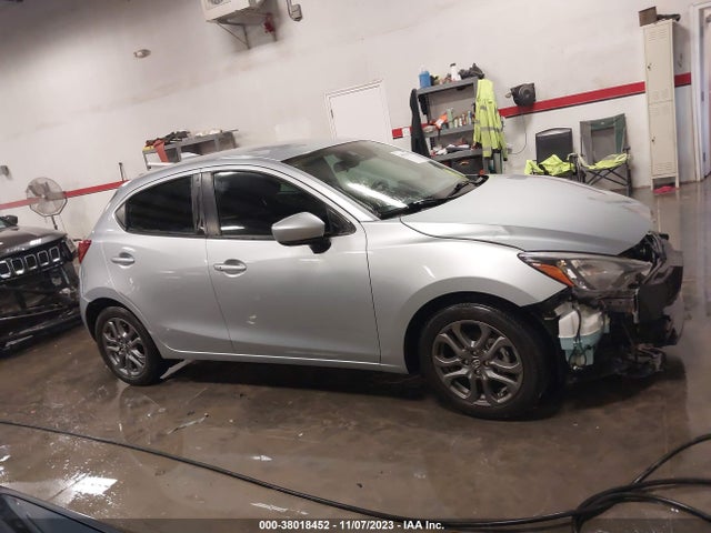 Toyota YARIS LE 2020 3MYDLBJV3LY705708 Image 14