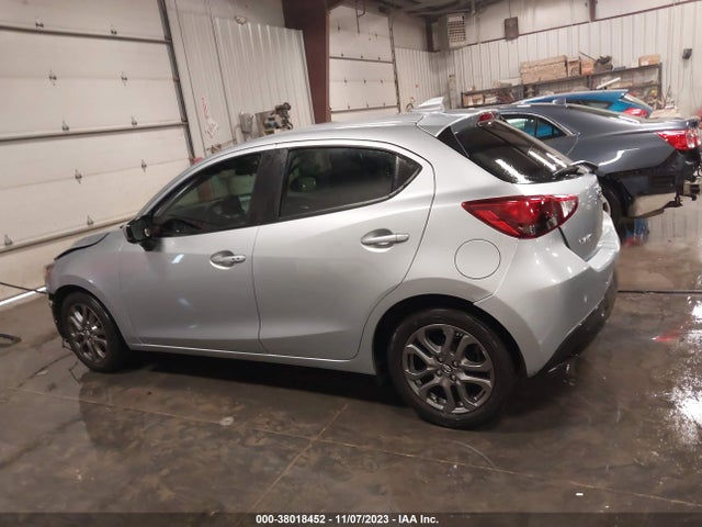 Toyota YARIS LE 2020 3MYDLBJV3LY705708 Image 15