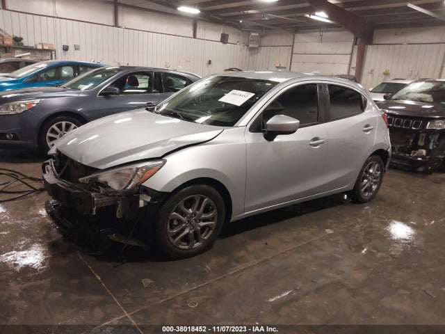 Toyota YARIS LE 2020 3MYDLBJV3LY705708 Image 2