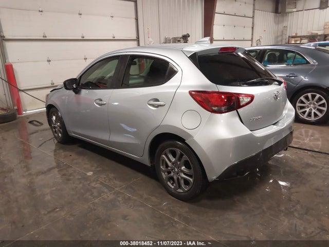 Toyota YARIS LE 2020 3MYDLBJV3LY705708 Image 3