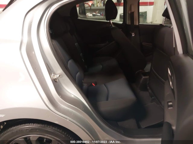 Toyota YARIS LE 2020 3MYDLBJV3LY705708 Image 8
