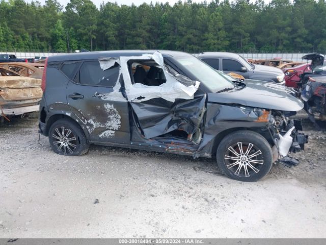 KNDJ23AU2L7717271 KIA SOUL LX