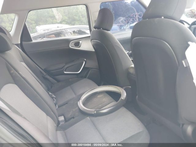 KNDJ23AU2L7717271 KIA SOUL LX