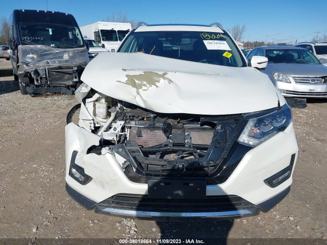 2017 NISSAN ROGUE SL VIN: 5N1AT2MVXHC872379