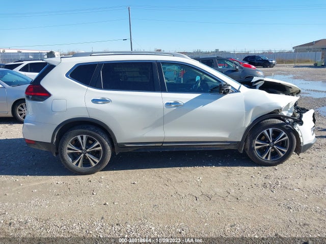2017 NISSAN ROGUE SL VIN: 5N1AT2MVXHC872379