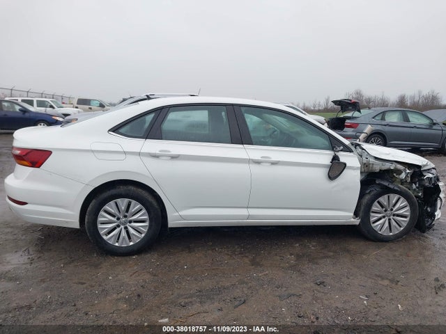 Продажа на аукционе авто 2019 Volkswagen Jetta 1.4t R-line/1.4t S, vin: 3VWC57BU6KM065875, номер лота: 38018757