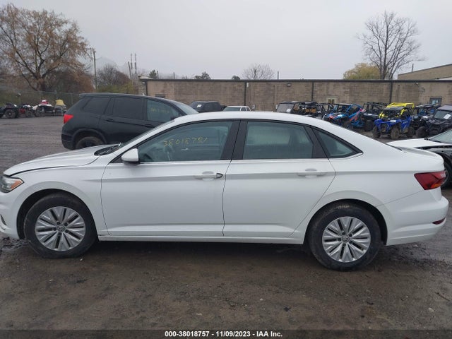 Продажа на аукционе авто 2019 Volkswagen Jetta 1.4t R-line/1.4t S, vin: 3VWC57BU6KM065875, номер лота: 38018757