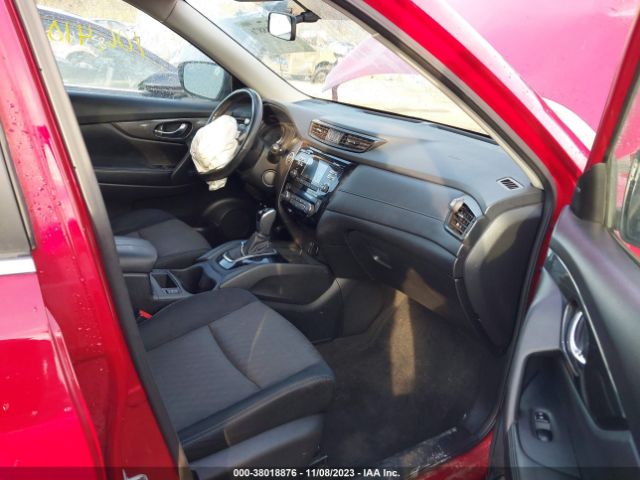 JN8AT2MV6HW267976 Nissan ROGUE SV