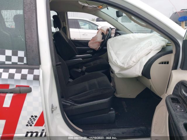 Dodge Grand Caravan American Value Pkg 2016 2C4RDGBG3GR103444 Image 5