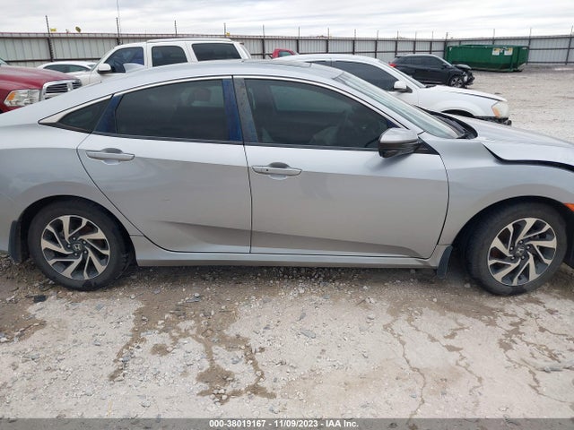 Honda CIVIC EX 2018 19XFC2F72JE009101 Image 14