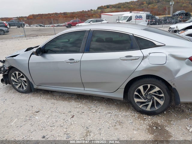 Honda CIVIC EX 2018 19XFC2F72JE009101 Image 15
