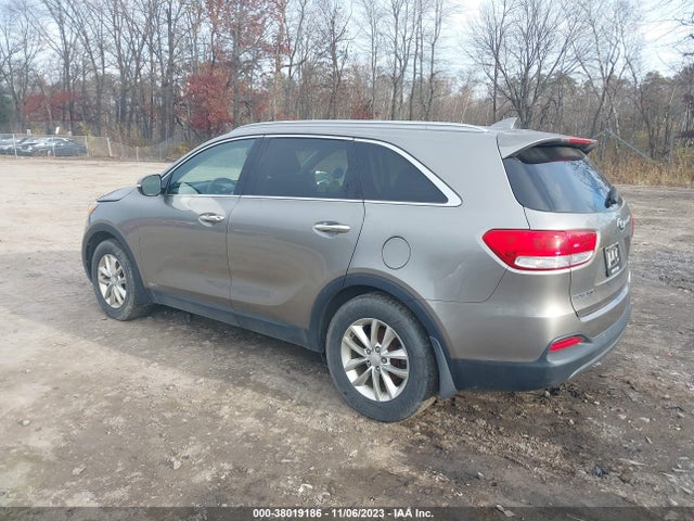 2016 KIA SORENTO 2.4L LX VIN: 5XYPGDA37GG023399