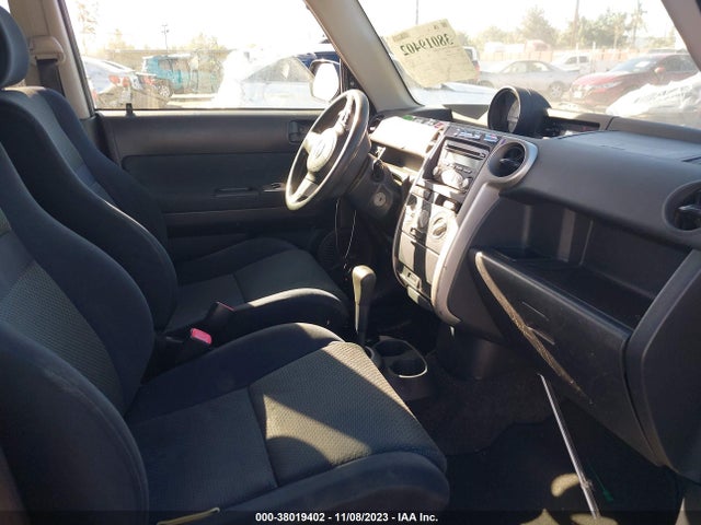 2006 SCION XB VIN: JTLKT324664060887