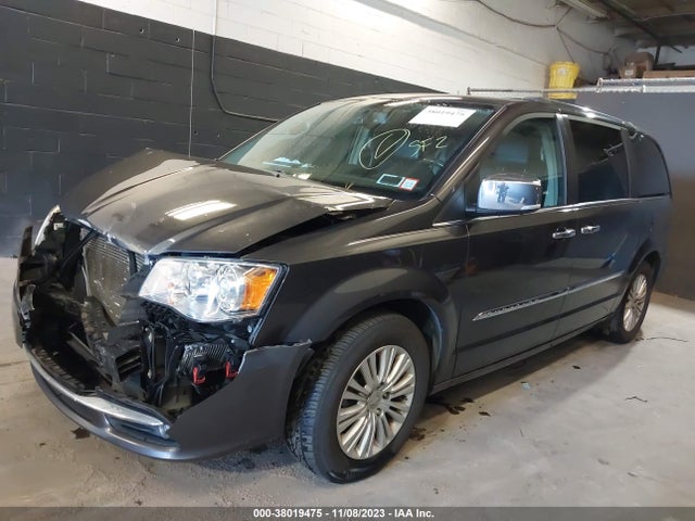 2C4RC1GG0FR554712 Chrysler Town & Country Limited Platinum